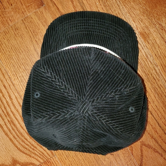 EUC Corduroy Hat Cap Adjustable MT Bachelor Patch One Size UNISEX - Picture 3 of 7